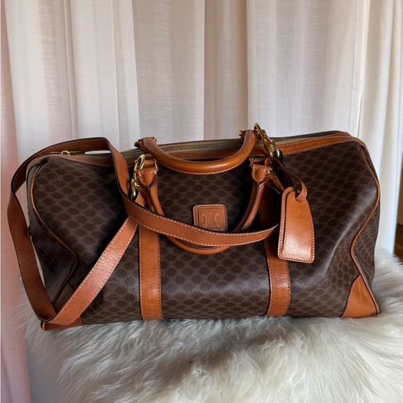 CELINE MCDAM DUFFLE BAG .. Excellent condition - Picture 2 of 7